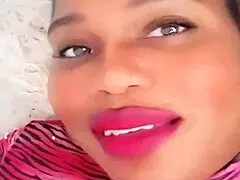 i'm blackvelvet, a fat ebony milf masturbatin solo with big tits