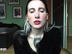 I'm your horny stepmom fantasy with dirty talk 💋