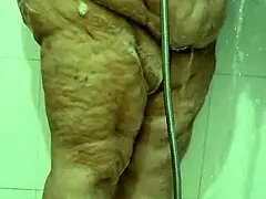 why so sexy peeing and showering?