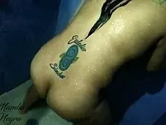 rica masturbación en la regadera me encanta venirme, latina milf bent over in shower