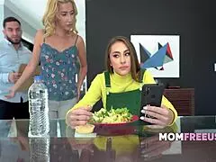 Home inspector freeuses stepmom and stepdaughter in their sex home, fucking them hard