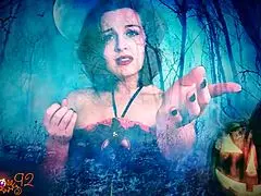 Ghostly ghoulfriend shares halloween roleplay.