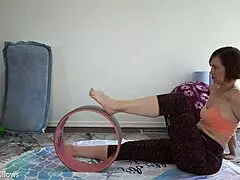 Milf Teaches Lesson on Cameltoe and Big Pussy Lips in Panties