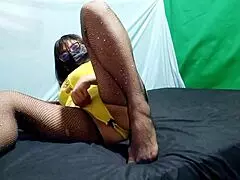 هيه شوفوا هالميلف السكسي اللي بدأت في الإباحية جاهزة للعمل