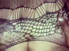 Las nalgotas de mi mujer siempre con ganas de comer verga