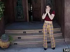 Hvorfor jager stalker stor-rumpe latina MILF Victoria Voxxx over stater for knull?