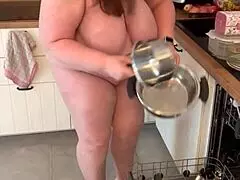 i hate how these big tits bounce... ugh