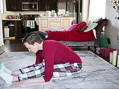 yoga lesson turns into big ass milf pussy play