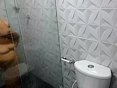 gran culo de hermosa bbw en la ducha