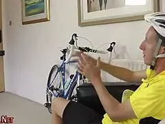 European Milf In Heels Gets Facialized Boldly