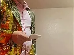 mchenry cruiser gets a blowjob during standup comedy gig