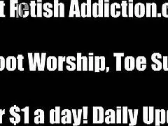 Lick my sexy size 10 feet clean