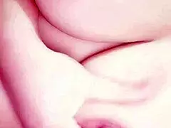 horny milf wajeeha in action 😏