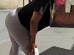 sammy owens taking the sun on webcam