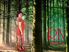 Giant secretary towers over shocked manager in office surprise