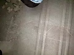 Italijanska milf zadirkuje dubokim analom na webkameri