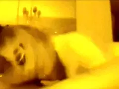 Madura culona infiel busca pija mientras marido trabaja