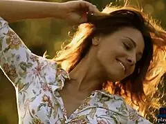 CZECH MILF ANETTA KEYS STRIPS SOLO