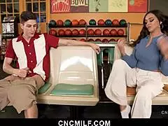 my boyfrend freeused me and my stepmom durin bowling game - cncmilf