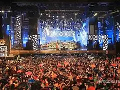 دوcean شرموطة ميلف سيمون سوناي تحصل على قذف داخلي من ثور أسود في نيك interracial