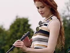 Redheads strip nude on golf course