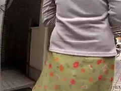 The cute lady Yasuko Ogata from around the corner makes her first AV debut with stunning oral skills.