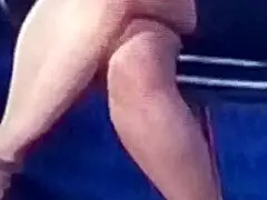 Тази пикантна индийска ТВ водеща наведена в крикет шоу?