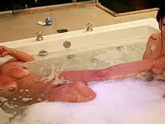 marcia imperator and vitoria vonteese get wild in the hydro with bisexual fun 😈💦