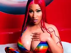 Nicki Minaj's Sexy Celebrity Vibes