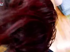 Piccole troiette 18+ che condividono cazzo duro?