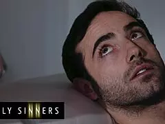 alexis fawx knows jake adams bangs milfs for cash. she’s next in line! 😏