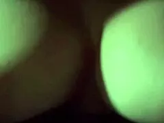 Hej, pogledaj Artemisia Love kako poskakuje te ogromne italijanske sise solo