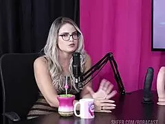 Watch reh queen and kstro dominate bruna carlos in this outdoor group compilation?