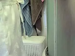 Cuckold Watches Plumber Seduce Wife With Huge Cock For Deepthroat