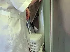 Cuckold Watches Plumber Seduce Wife With Huge Cock For Deepthroat