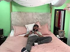 i swear, dis swinger couple hired me to bang 'em raw without no condom... crazy!