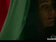 Paolla Oliveira and Maria Fernanda Candido in Steamy Scene