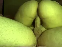 러빙케이케이가 마침내 베스트 프렌드를 박고 타이트한 보지에 크림파이 😏