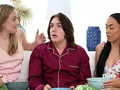 i'm the indian milf fucking my dewar so good.