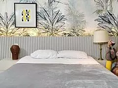 मेरे पड़ोसी ने मुझे सरप्राइज दिया, मोटल लेकर एक्सट्रीम सेक्स किया, और जानना चाहोगे?