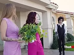 Latina amateur anal sex in homemade video with cumshot