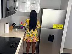 Bollywood Indian milf performs a nude dance.