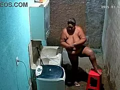 i accidentally saw my stepmom shaving her pussy on hidden camera