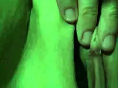 Vruće jutro sa relaks masážom pičke.