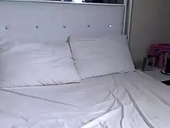 ओह, मैक्सीन की चूत बड़े बीबीसी डिल्डो से तबाह हो गई!