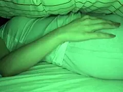 मिका होशिजाकी पार्ट 1 में कठोर चुदाई के लिए भीख मांगती है