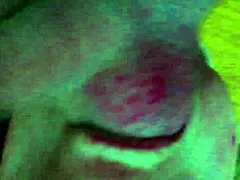 Cuck-mak låter polare knulla frun 😏