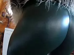 Deep-Throat Cum Play With Camel-Toe Fetish