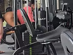 FODI A MORENA GOSTOSA NA ACADEMIA E AINDA GOZEI DENTRO DELA