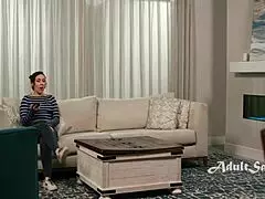 is sinn sage competing or scissoring with charlie forde next door?